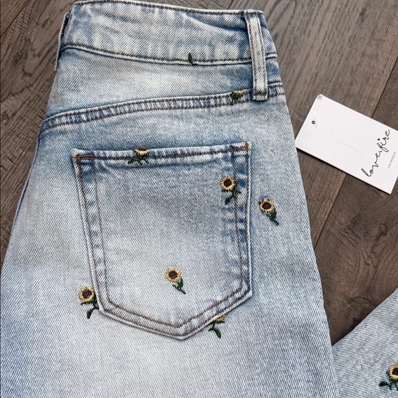 love, Fire Distressed Light Blue Jeans with Embroidered sunflowers - Picture 8 of 12